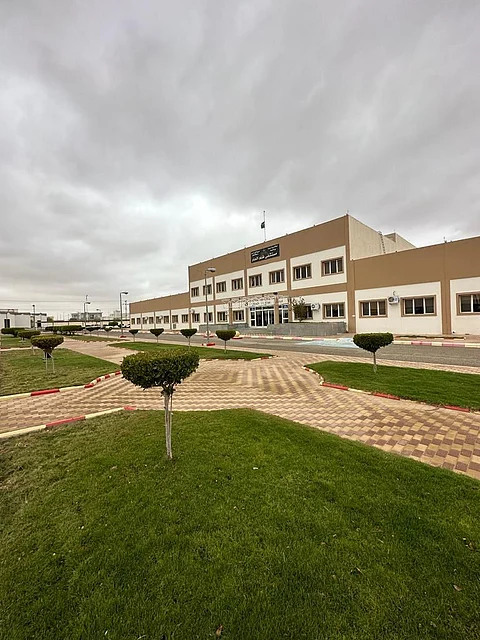 حادث مروري بين شاحنتَيْن تُقلان "47" راكبًا على طريق الطائف - الرياض