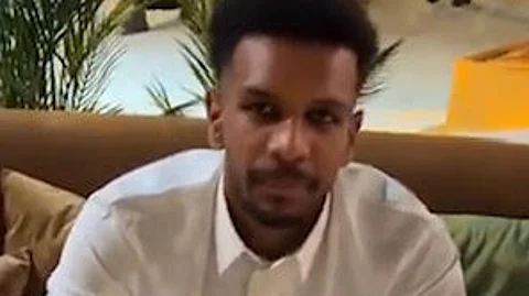 لاعب الهلال علي البليهي