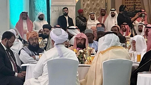 "السديس" يشدد على رفض أي أسلوب من أساليب الإساءة أو الازدراء للمذاهب الإسلامية