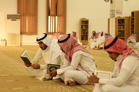 بدءًا من غرة رمضان.. انطلاق دورة مشكاة الرمضانية للقرآن الكريم في تيماء