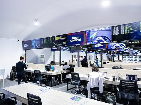 20 متسابقاً يبحثون عن اعتلاء منصة التتويج بحلبة كورنيش جدة.. السبت المقبل