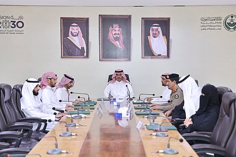 محافظ الزلفي يرأس الاجتماع التحضيري لاحتفالات العيد ويشيد بتكامل وتضافر الجهود