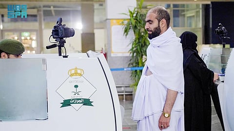 جوازات مطار الملك عبدالعزيز الدولي بجدة تستقبل أولى رحلات ضيوف الرحمن