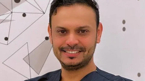 "سلطان الدعجاني" استشاري تقويم الأسنان وعظام الوجه والفكين