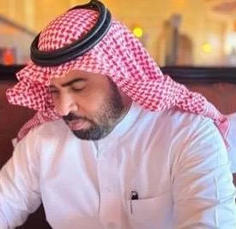 المحامي والمستشار القانوني "ناصر بن فاهد الشهراني"