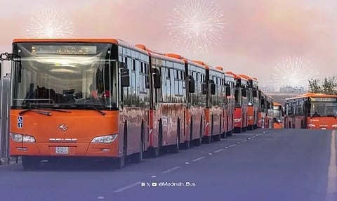 تشغيل "النقل الترددي" لنقل المصلين إلى المسجد النبوي لأداء صلاة العيد