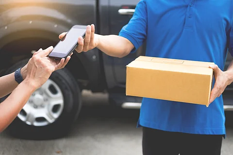 اليوم.. بدء المرحلة الأولى من تنظيم توصيل الطلبات وقصره على السعوديين