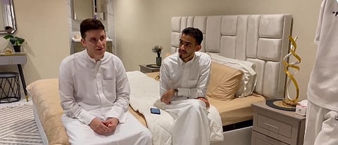 إذا أردت أن تعرف من هم السعوديون.. قصة تبرع مواطن بالأحساء لأخيه بكليته