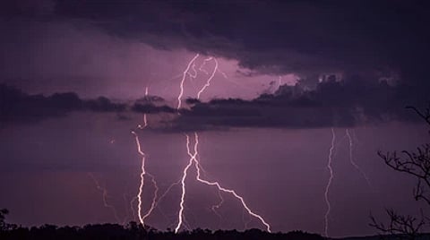 توقعات بهطول أمطار الأربعاء والخميس على الرياض .. تشمل 8 محافظات