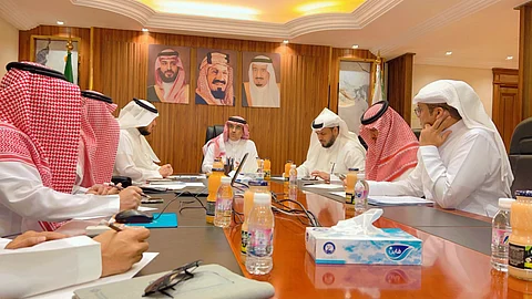 "مدير تعليم الطائف" يتابع الأداء التعليمي والتحصيل الدراسي والانضباط المدرسي بالمحافظة