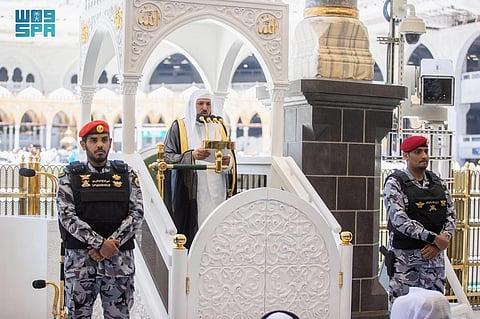 إمام وخطيب المسجد الحرام الشيخ الدكتور ماهر بن حمد المعيقلي