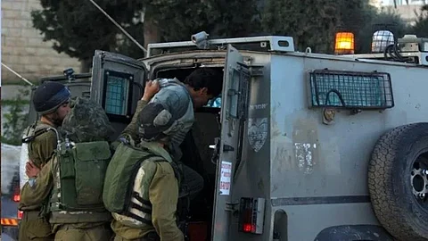 هيئة الأسرى الفلسطينية توثق اعتقال قوات الاحتلال لـ 7990 فلسطينياً في الضفة الغربية منذ 7 من أكتوبر الماضي