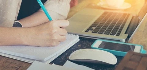 التعلُّم عن بُعد: فرص حقيقية في عصر الرقمنة للعبور للمستقبل