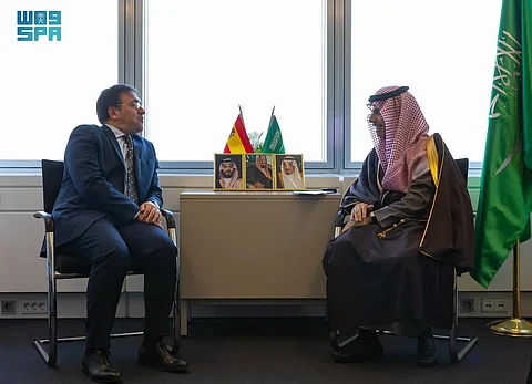 وزير الخارجية يلتقي نظيريه الإسباني والبولندي