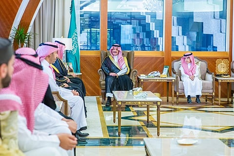 بالصور.. أمير الشرقية يكرّم الفائزين في مسابقة نادي القادسية للقرآن الكريم