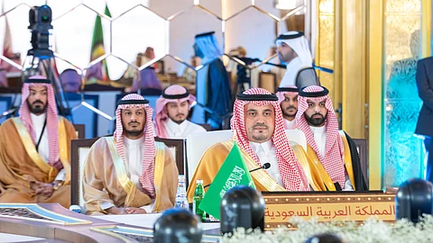 اعتماد تقرير الألعاب الخليجية الأولى للشباب.. وتهنئة العين بالكأس الآسيوية