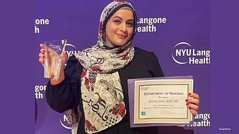 ليست الواقعةَ الأولى معها.. طرد ممرضة أمريكية بسبب وصفها حرب "إسرائيل" في غزة بأنها "إبادة جماعية"