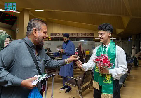 مغادرة أولى رحلات مستفيدي مبادرة "طريق مكة" من باكستان متجهة إلى المملكة