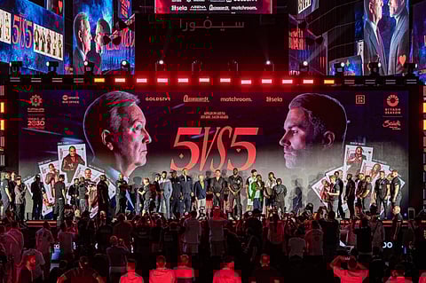 12 ملاكمًا يُجرون تمارينهم استعدادًا لنزالات السبت المقبل "5VS5"