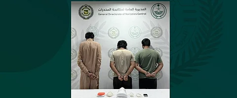 "مكافحة المخدرات" تطيح بـ 3 مقيمين الشرقية لترويجهم 2.1 كجم شبو