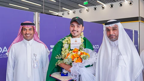 جامعة حفر الباطن تستقبل بطلها "العنزي" صاحب "فضية" المعرض الدولي للابتكار