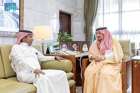 أمير الرياض يستقبل بندر بن صغير المتنازل عن قاتل ابنه