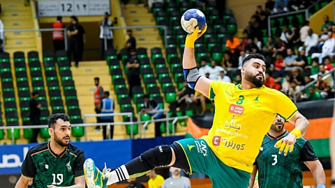جانب من منافسات الدوري الممتاز لكرة اليد