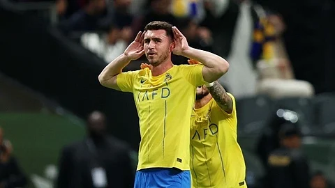 إيمريك لابورت لاعب نادي النصر