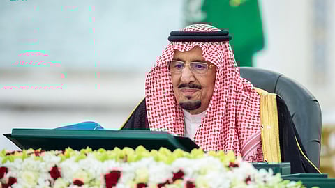 خادم الحرمين الشريفين الملك سلمان بن عبدالعزيز خلال ترؤسه جلسة مجلس الوزراء