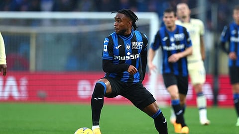 مهاجم أتلانتا الإيطالي على رادار الاتحاد