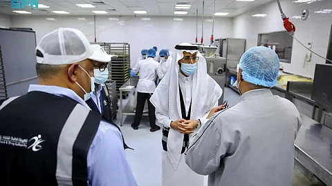 هشام الجضعي يقف على سير أعمال هيئة الغذاء والدواء خلال موسم الحج بالمدينة المنورة