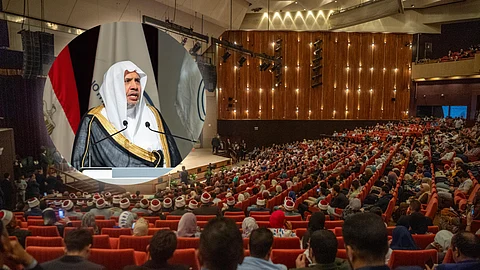الأمين العام لرابطة العالم الإسلامي يحاضر في مكتبة الإسكندرية