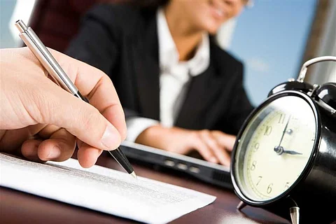 بعد إعلان شركة سعودية تقليص أيام العمل إلى 4 أسبوعيًا.. ما فوائد النظام الجديد؟
