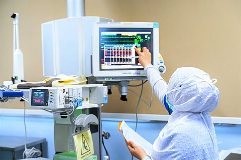 خلال وجودهم بالمدينة المنورة.. 12 ألف حاج تَلَقوا الخدمة بالمنشآت الصحية في 17 يومًا