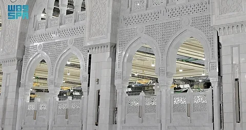 الرواق السعودي.. أيقونة بناء ومن مآثر العمارة السعودية للمسجد الحرام