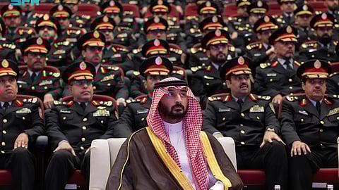 الأمير عبدالله بن بندر يرعى حفل تخريج الدورة الخامسة من برنامج القيادة والأركان