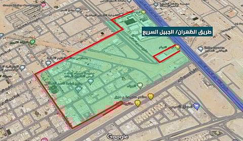 إغلاق طريق الإمام محمد بن عبد الوهاب مع تقاطع الخليفة عمر بن الخطاب بالدمام