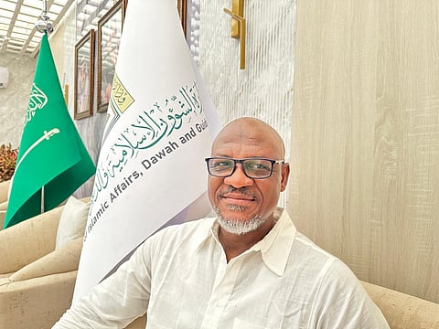 حاج نيجيري: خادم الحرمين وولي عهده نموذجان في خدمة الإنسانية وإحياء الأمل