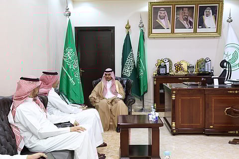 محافظ الزلفي يلتقي مديرَ فرع وزارة البيئة بالرياض