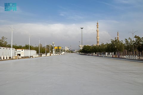 لخفض الحرارة على الحجاج.. طلاء لتبريد المنطقة المحيطة بمسجد نمرة