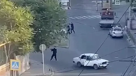 من موقع الهجوم