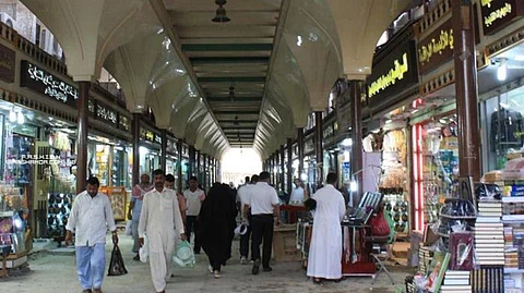 أسواق جدة الشعبية تجتذب الحجاج لاقتناء الهدايا والتذكارات