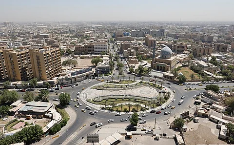 من السارق؟.. "حقيبة مسروقة" بمؤتمر في بغداد تثير الجدل