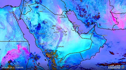 حفر الباطن والقيصومة تشهدان زيادة في معدل الغبار وسخونة الأجواء