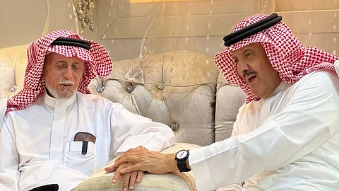 الأمير سلطان بن سلمان وستر بن جابر السواط