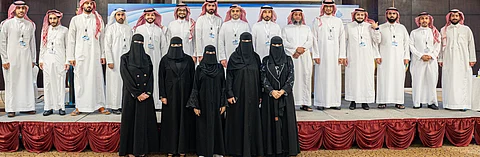 "طب الأسرة والمجتمع" بالقصيم تناقش أهمية تكامل الرعاية الصحية وتحسين نمط الحياة للمرضى