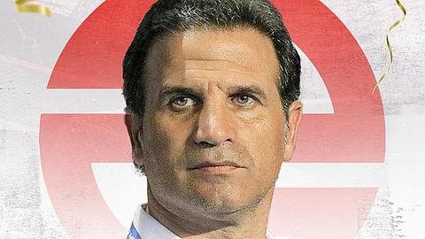 باولو دوارتي مدرب نادي الخلود