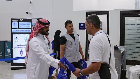 "سبق" ترصد المشهد.. "أمانة الطائف" تثري رحلة ضيوف الرحمن بدفء الاستقبال وكرم الضيافة