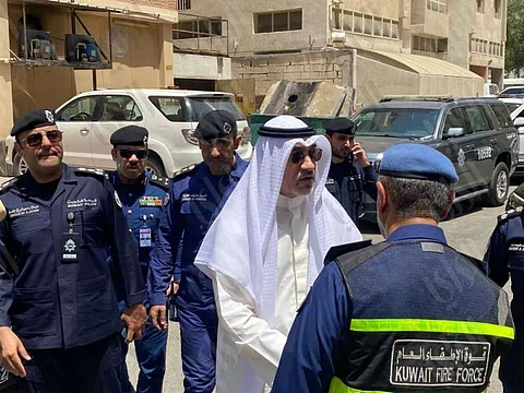 تطورات حريق الكويت.. ارتفاع حالات الوفاة إلى ٤١ ووزير الداخلية يأمر بالتحفظ على شخصَيْن