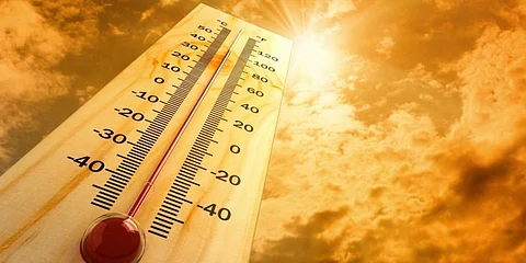 عالمياً.. لفحات الصيف الحارق تصيب هذه المناطق.. و6 مدن سعودية في الصورة